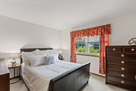 Tiny photo for 808 Violet Circle, Naperville, IL 60540 (MLS # 12457659)
