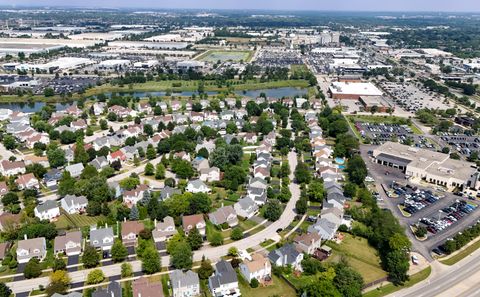 Tiny photo for 808 Violet Circle, Naperville, IL 60540 (MLS # 12457659)