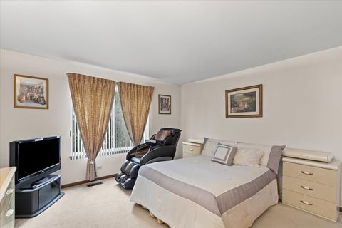 Tiny photo for 808 Violet Circle, Naperville, IL 60540 (MLS # 12457659)