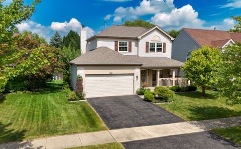 Photo of 808 Violet Circle, Naperville, IL 60540 (MLS # 12457659)