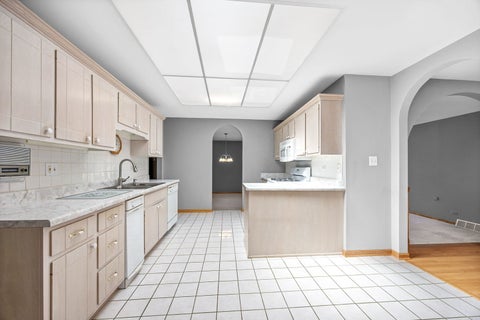 Tiny photo for 11S056 Madison Street, Burr Ridge, IL 60527 (MLS # 12740970)