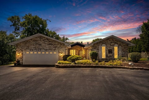 Photo of 11S056 Madison Street, Burr Ridge, IL 60527 (MLS # 12740970)