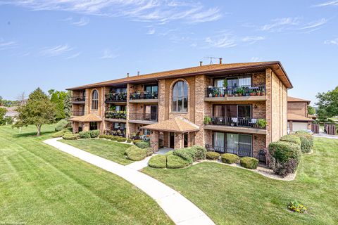 Photo of 11108 Heritage Drive #2B, Palos Hills, IL 60465 (MLS # 12706553)