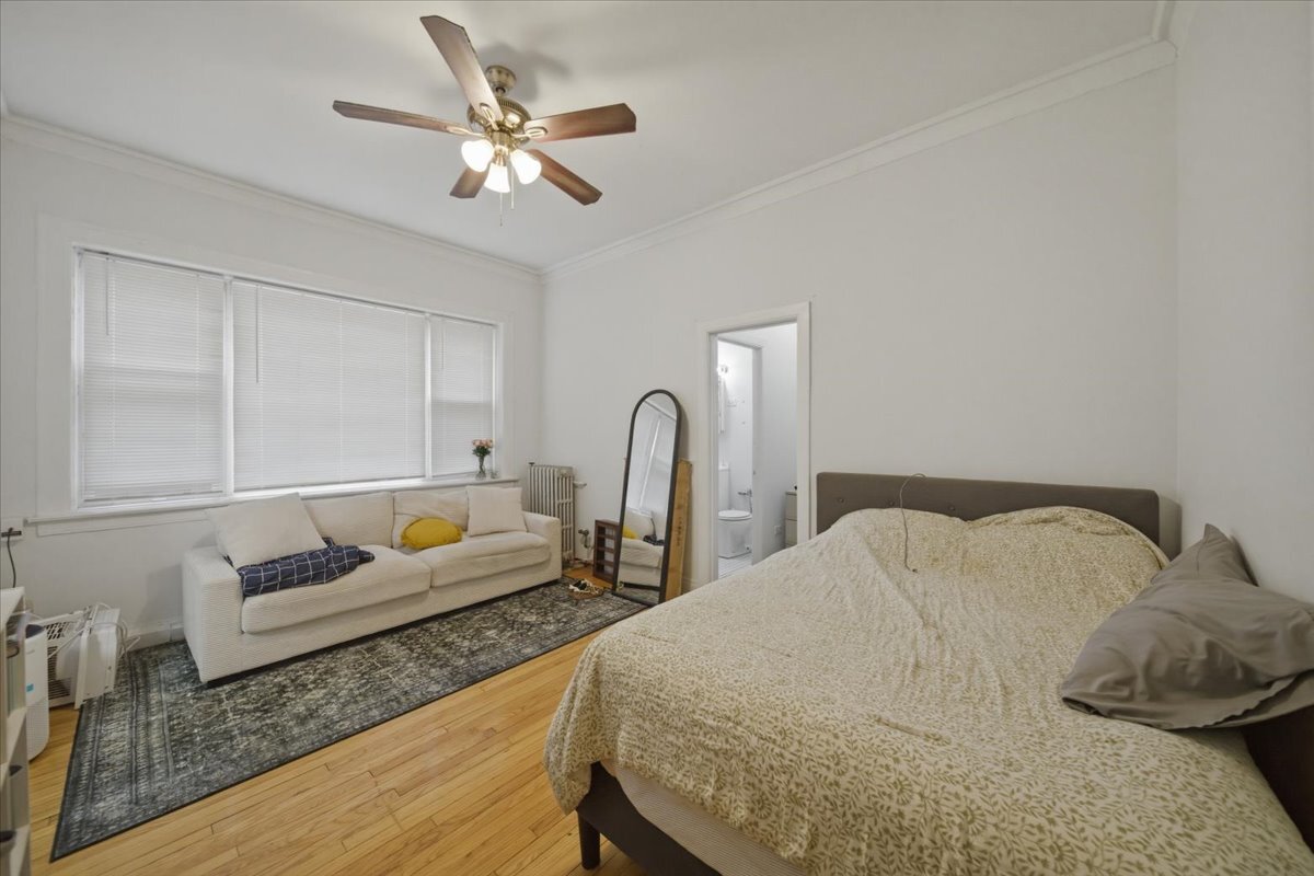 3449 N Elaine Place 308