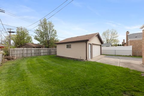 Tiny photo for 9966 Montrose Avenue, Schiller Park, IL 60176 (MLS # 12630276)