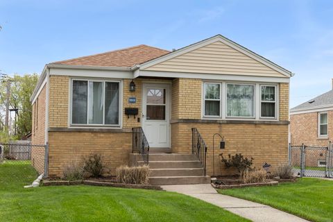 Photo of 9966 Montrose Avenue, Schiller Park, IL 60176 (MLS # 12630276)