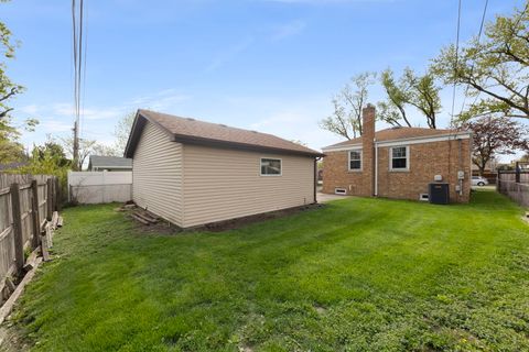 Tiny photo for 9966 Montrose Avenue, Schiller Park, IL 60176 (MLS # 12630276)