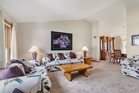 Tiny photo for 160 Brentwood Trail, Elgin, IL 60120 (MLS # 12613822)