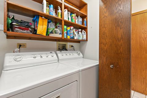 Tiny photo for 160 Brentwood Trail, Elgin, IL 60120 (MLS # 12613822)