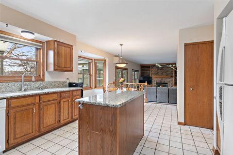 Tiny photo for 160 Brentwood Trail, Elgin, IL 60120 (MLS # 12613822)