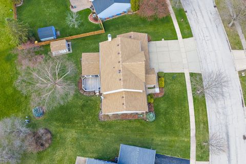 Tiny photo for 160 Brentwood Trail, Elgin, IL 60120 (MLS # 12613822)