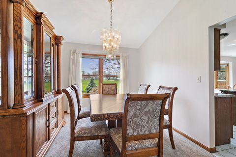 Tiny photo for 160 Brentwood Trail, Elgin, IL 60120 (MLS # 12613822)