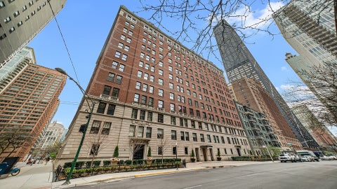 Photo of 227 E Delaware Place #8C, Chicago, IL 60611 (MLS # 12760281)