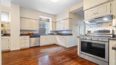 Tiny photo for 227 E Delaware Place #8C, Chicago, IL 60611 (MLS # 12760281)