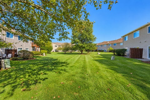 Tiny photo for 255 Thornwood Way #C, South Elgin, IL 60177 (MLS # 12783098)