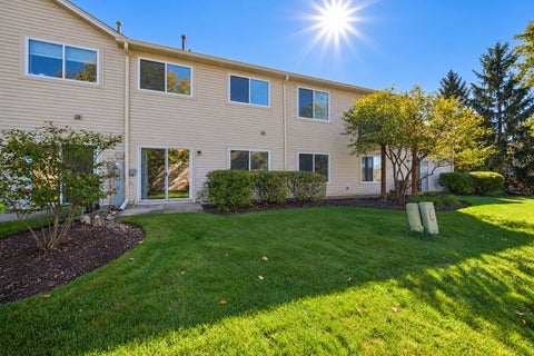 Tiny photo for 255 Thornwood Way #C, South Elgin, IL 60177 (MLS # 12783098)