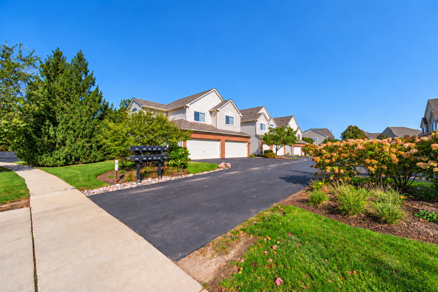 255 Thornwood Way C