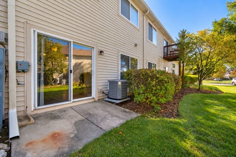 Tiny photo for 255 Thornwood Way #C, South Elgin, IL 60177 (MLS # 12783098)