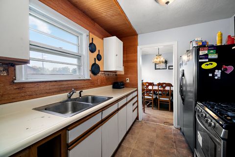 Tiny photo for 899 Armour Road, Bourbonnais, IL 60914 (MLS # 12491598)