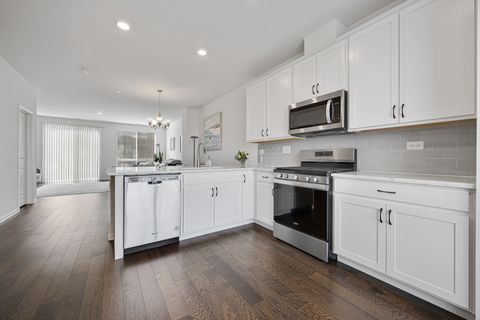 Tiny photo for 2317 Alumni Drive, Schaumburg, IL 60173 (MLS # 12631718)