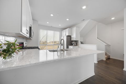 Tiny photo for 2317 Alumni Drive, Schaumburg, IL 60173 (MLS # 12631718)