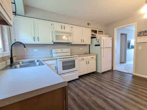 Tiny photo for 102 Steeple Drive #F, Buffalo Grove, IL 60089 (MLS # 12706819)
