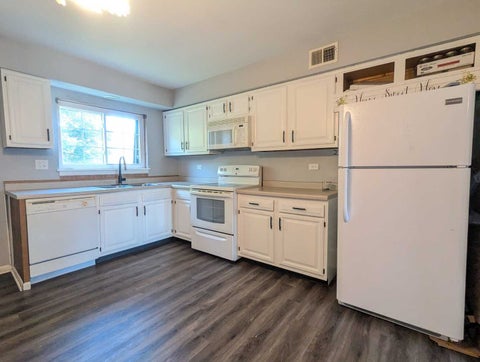 Tiny photo for 102 Steeple Drive #F, Buffalo Grove, IL 60089 (MLS # 12706819)