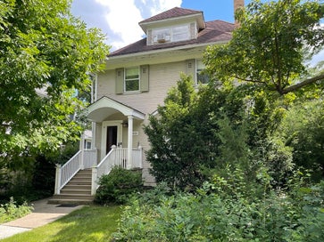 2626 Isabella Street Evanston IL 60201