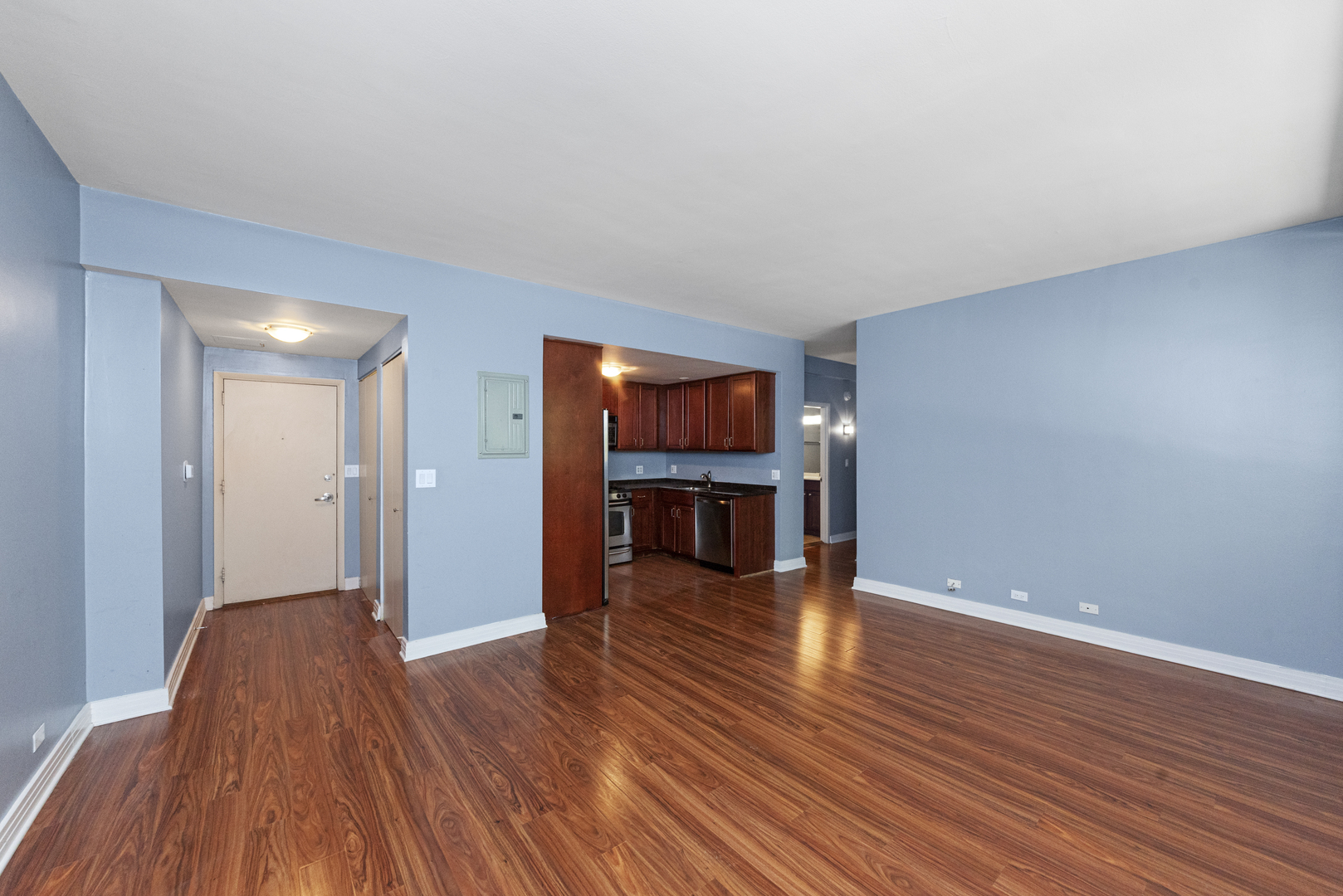 2300 N Commonwealth Avenue 1A