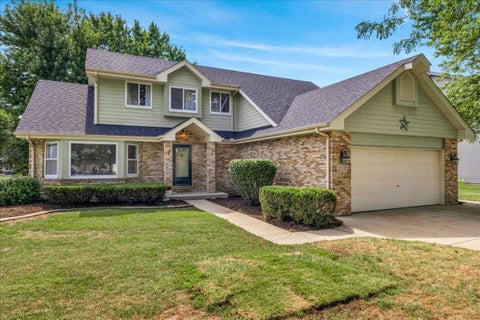 Tiny photo for 228 Whitetail Crossing, Oswego, IL 60543 (MLS # 12755797)