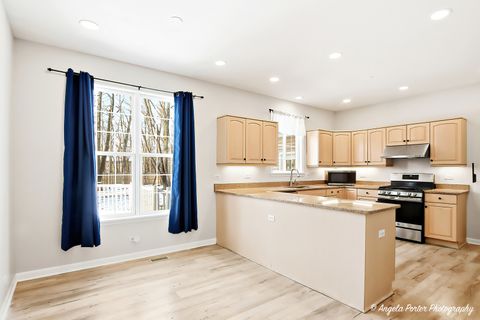 Tiny photo for 3300 Country Lane, Waukegan, IL 60087 (MLS # 12532551)