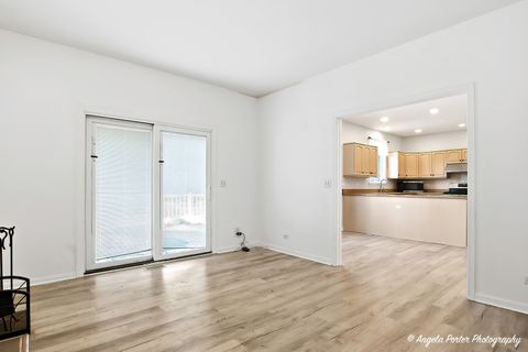 Tiny photo for 3300 Country Lane, Waukegan, IL 60087 (MLS # 12532551)