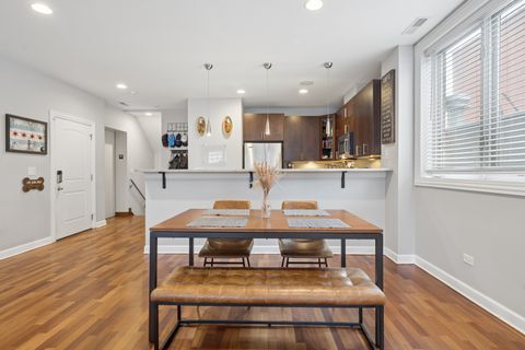 Tiny photo for 1633 N CLYBOURN Avenue #3, Chicago, IL 60614 (MLS # 12636410)