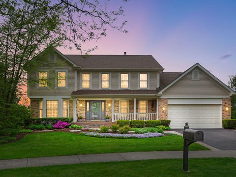 Photo of 271 Saddle Back Road, Vernon Hills, IL 60061 (MLS # 12632449)