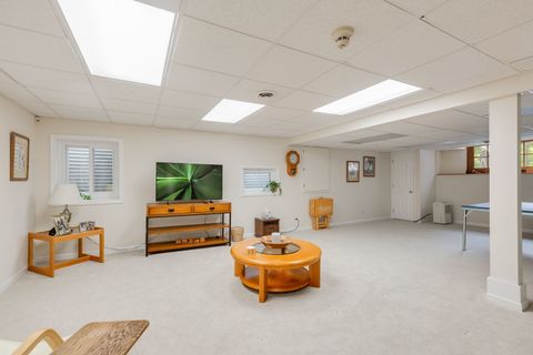 Tiny photo for 271 Saddle Back Road, Vernon Hills, IL 60061 (MLS # 12632449)