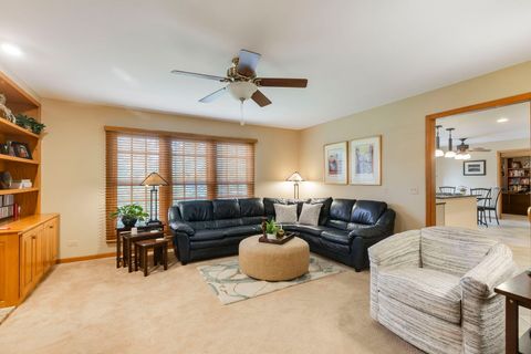 Tiny photo for 271 Saddle Back Road, Vernon Hills, IL 60061 (MLS # 12632449)