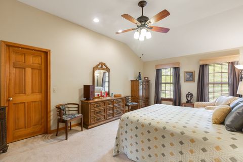 Tiny photo for 271 Saddle Back Road, Vernon Hills, IL 60061 (MLS # 12632449)