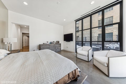 Tiny photo for 900 W Washington Boulevard #202, Chicago, IL 60607 (MLS # 12706853)