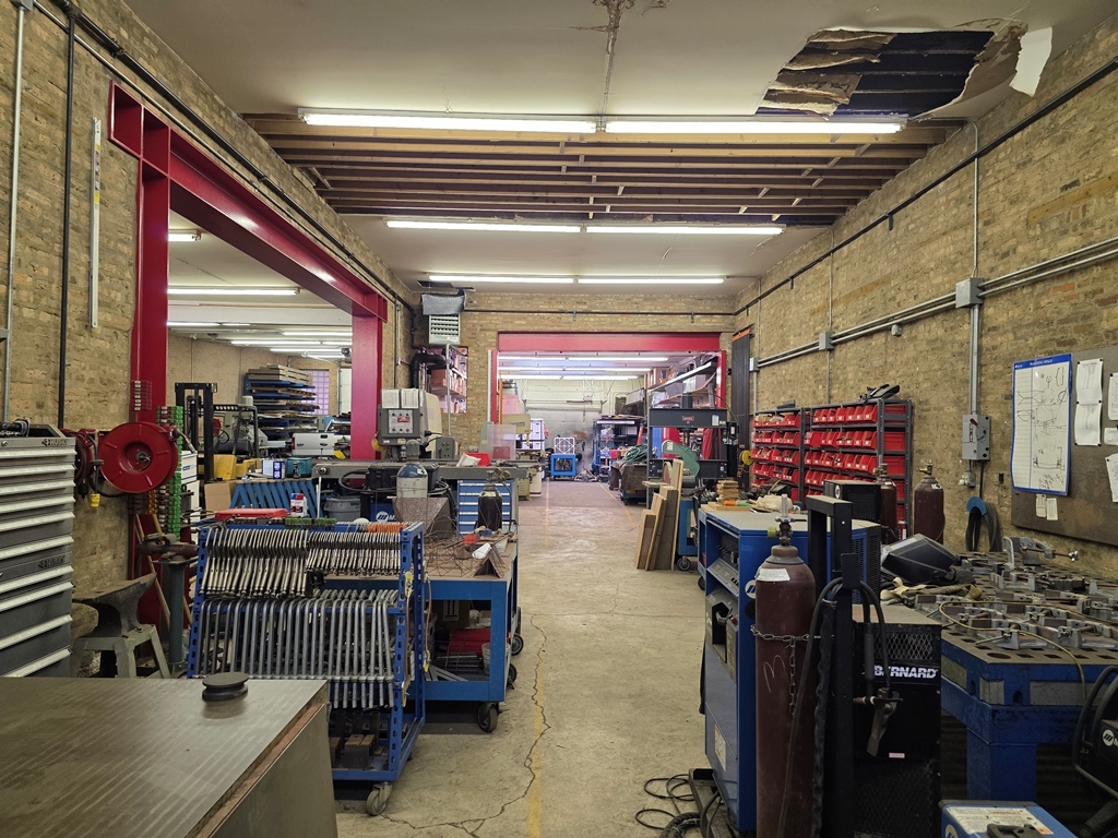 1908 N Milwaukee Avenue