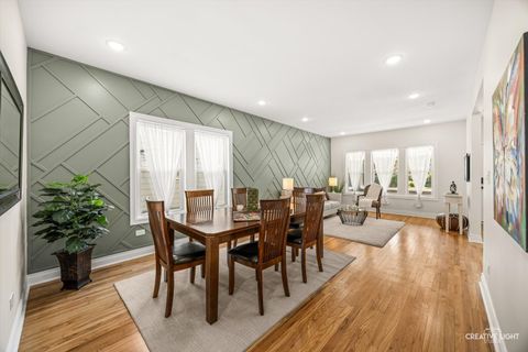Tiny photo for 4633 Wolf Road, Western Springs, IL 60558 (MLS # 12707298)