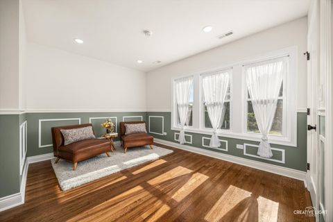Tiny photo for 4633 Wolf Road, Western Springs, IL 60558 (MLS # 12707298)