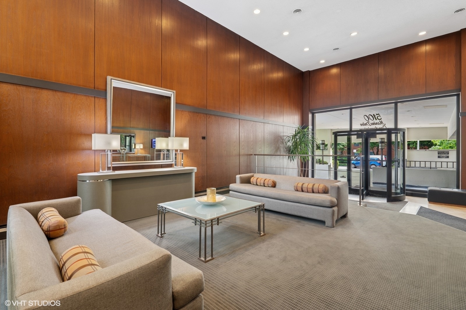 5100 N Marine Drive 11M