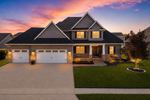 Photo of 852 STONEBRIDGE Circle, Eldridge, IA 52748 (MLS # 12678997)