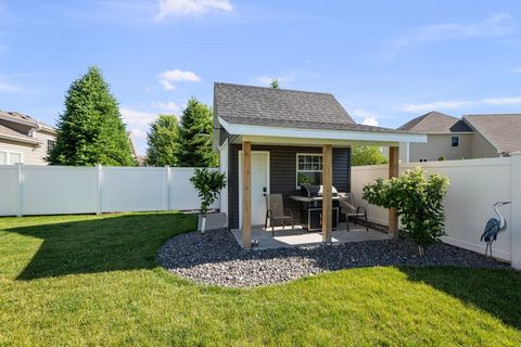 Tiny photo for 852 STONEBRIDGE Circle, Eldridge, IA 52748 (MLS # 12678997)