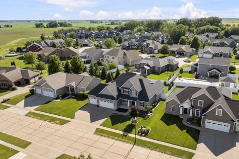Tiny photo for 852 STONEBRIDGE Circle, Eldridge, IA 52748 (MLS # 12678997)