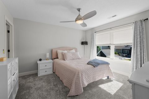 Tiny photo for 852 STONEBRIDGE Circle, Eldridge, IA 52748 (MLS # 12678997)