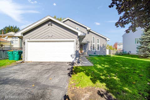 Photo of 3207 Longford Drive, Joliet, IL 60431 (MLS # 12741796)