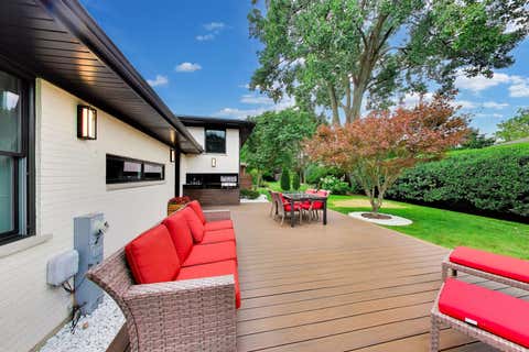 Tiny photo for 818 East Avenue, Park Ridge, IL 60068 (MLS # 12675044)