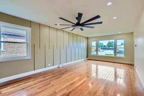 Tiny photo for 15019 Evers Street, Dolton, IL 60419 (MLS # 12387827)