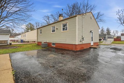 Tiny photo for 2320 W CHEYENNE Road, Waukegan, IL 60087 (MLS # 12609158)